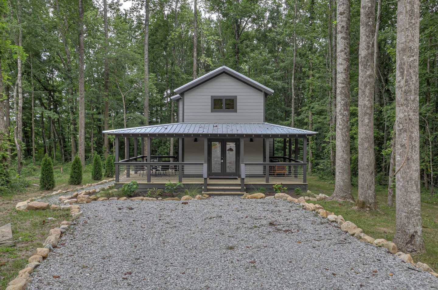 Cute Cottage Settled Between Trees in Monteagle, Tennessee