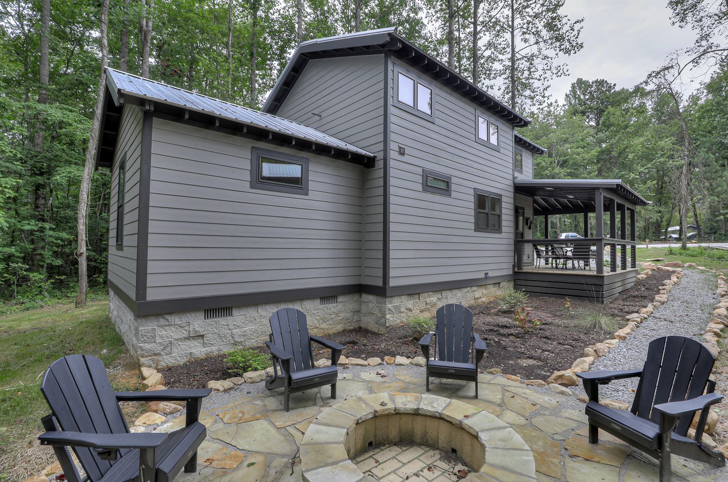 Cute Cottage Settled Between Trees in Monteagle, Tennessee