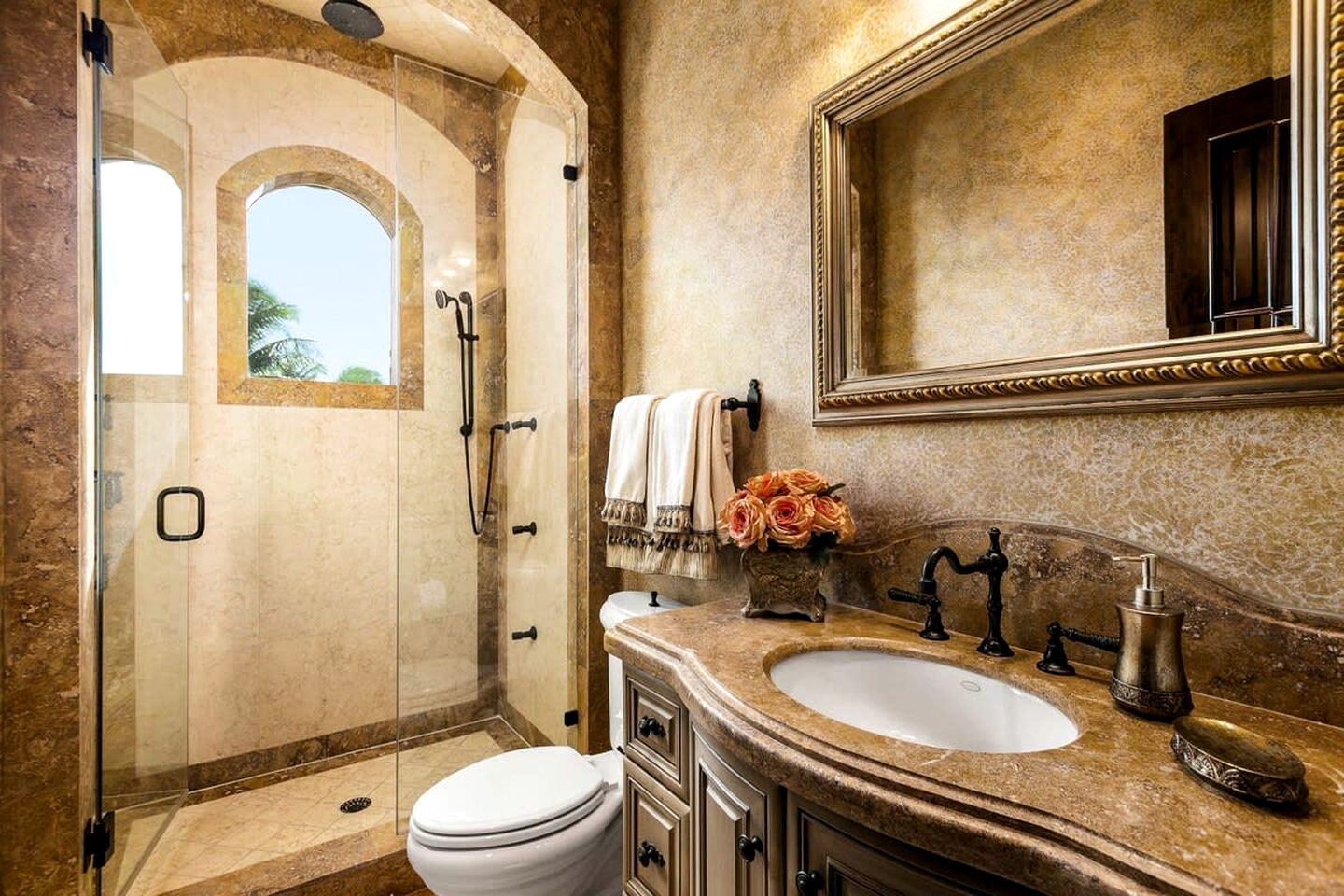 Incredible Luxurious Mansion with Amazing Amenities and Stunning Sea Views in Pompano Beach, Florida