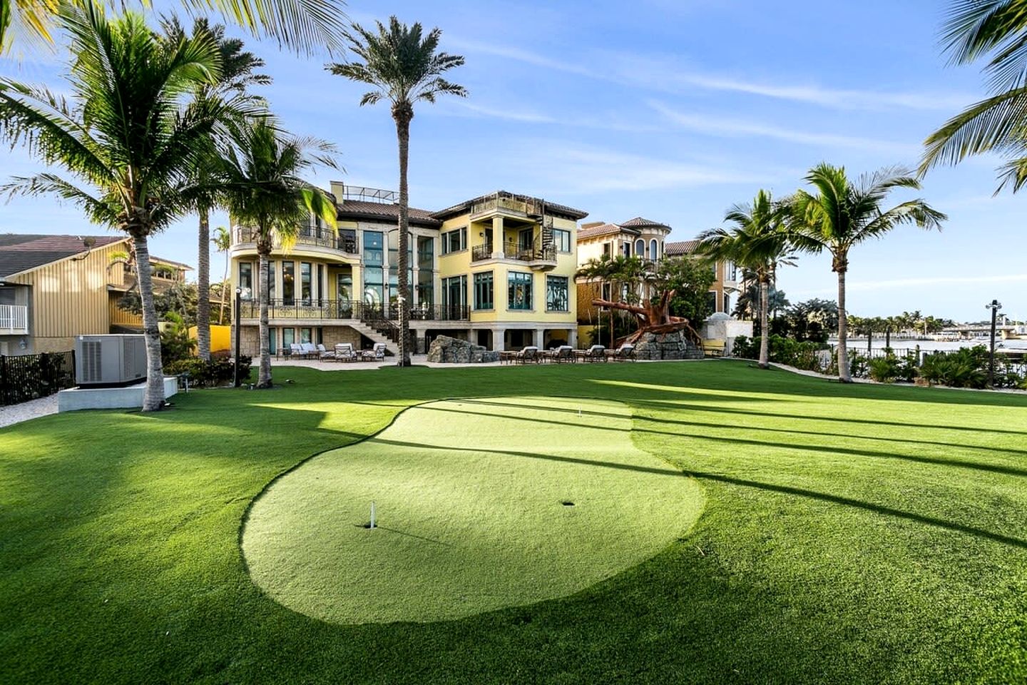 Incredible Luxurious Mansion with Amazing Amenities and Stunning Sea Views in Pompano Beach, Florida