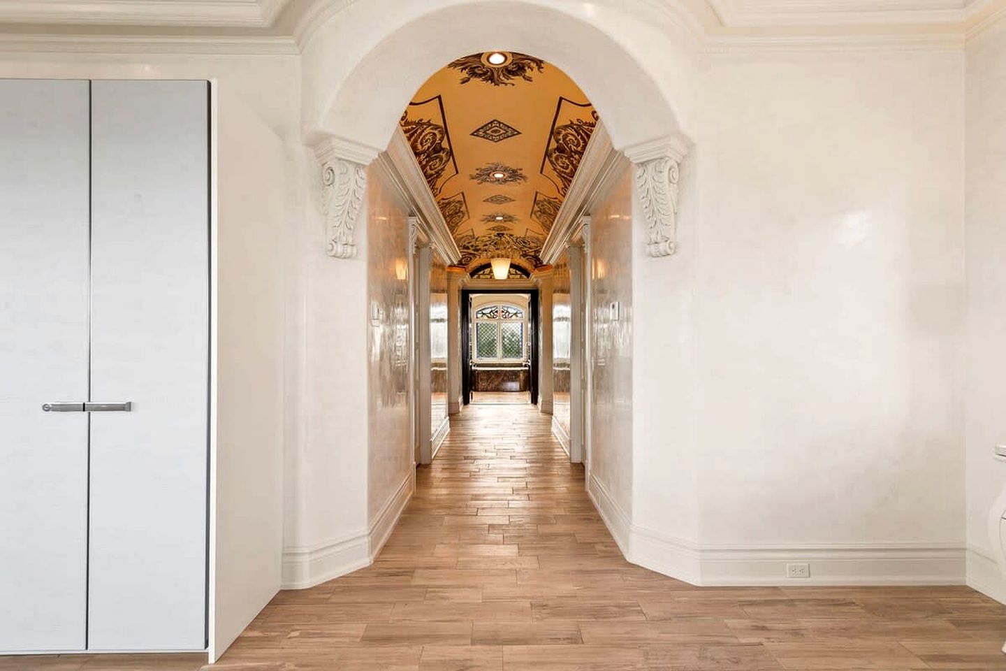 Incredible Luxurious Mansion with Amazing Amenities and Stunning Sea Views in Pompano Beach, Florida