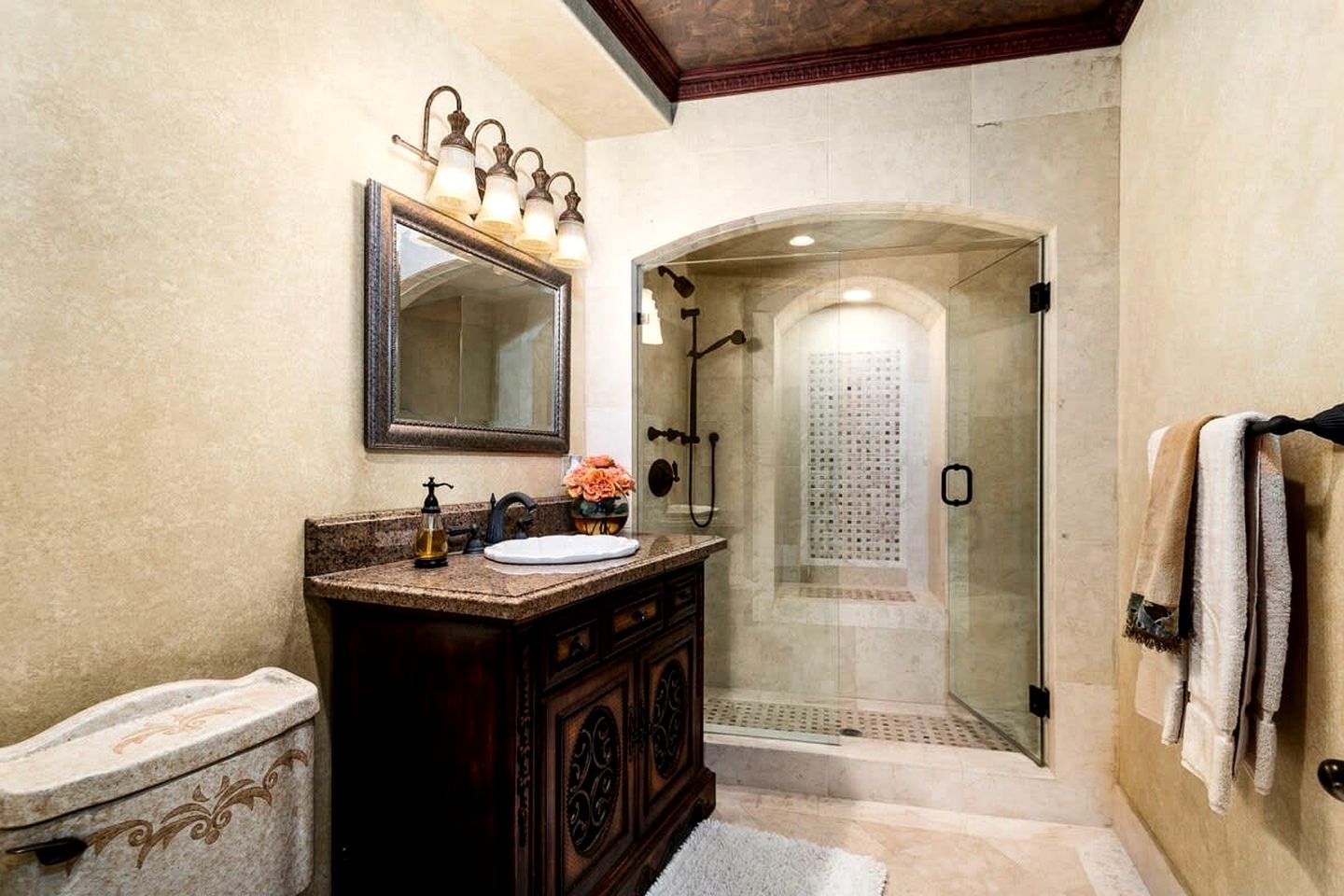 Incredible Luxurious Mansion with Amazing Amenities and Stunning Sea Views in Pompano Beach, Florida