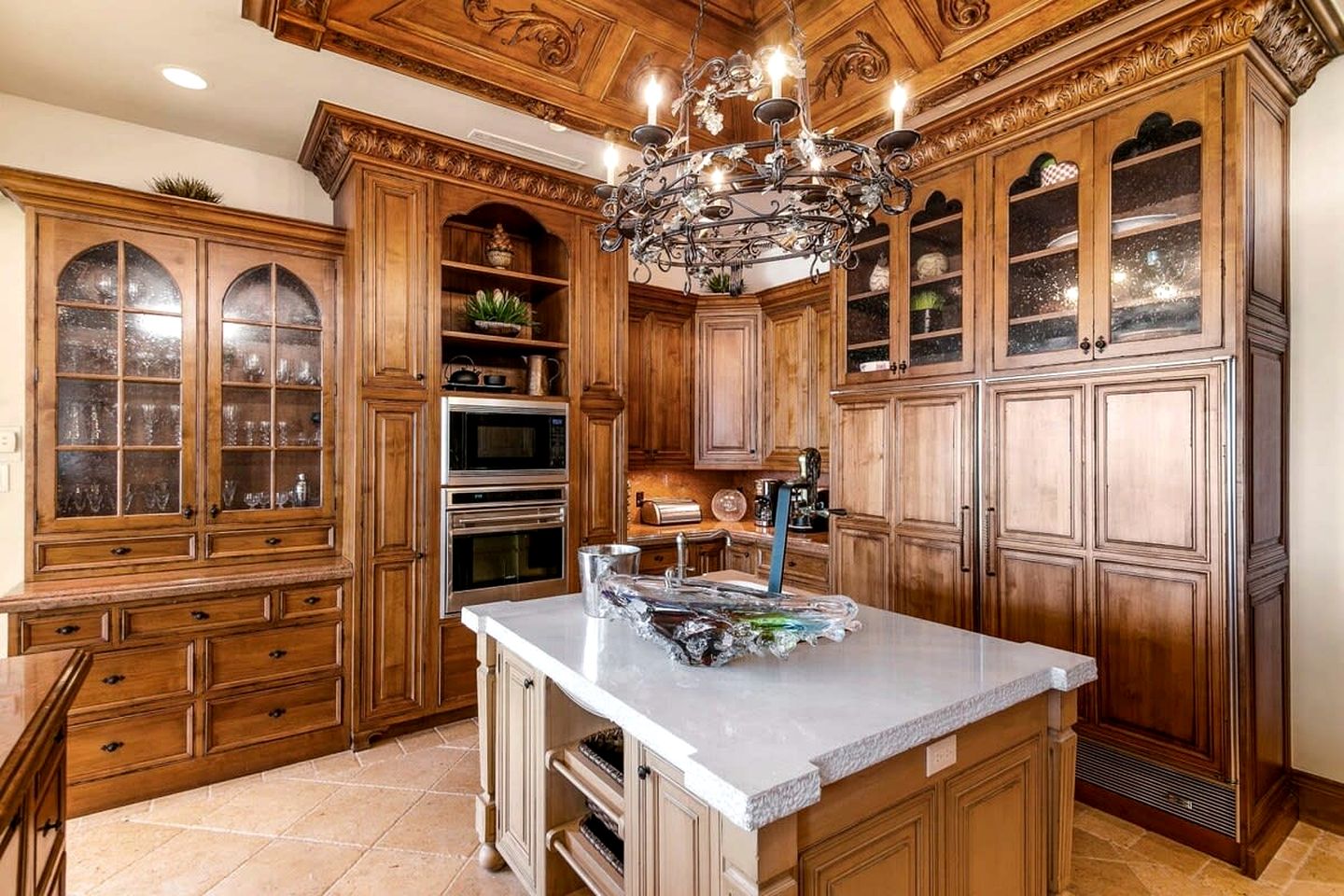 Incredible Luxurious Mansion with Amazing Amenities and Stunning Sea Views in Pompano Beach, Florida