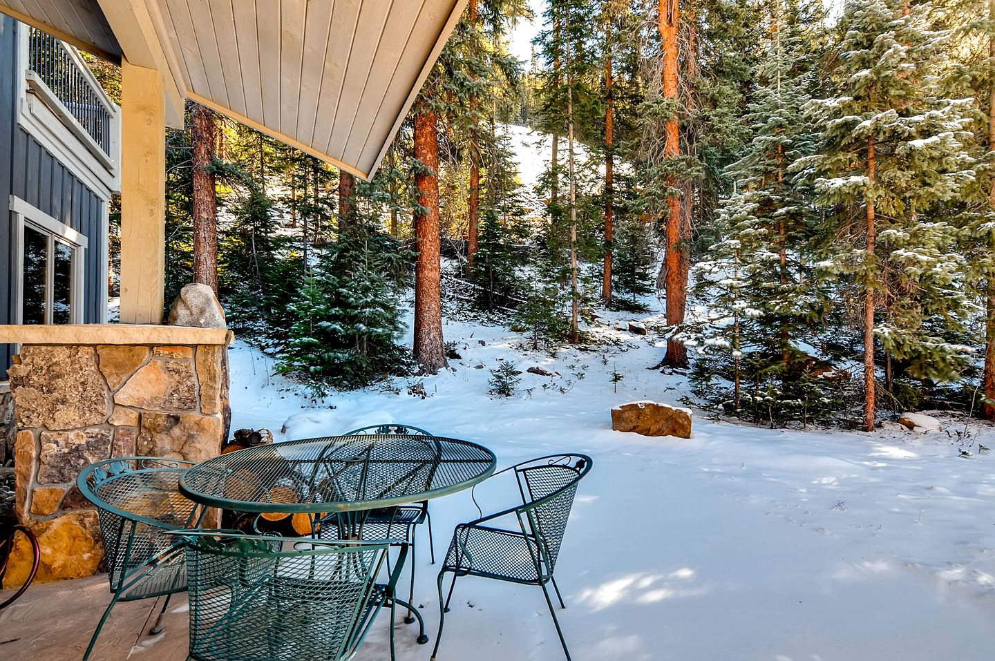 Luxurious 4 Bedroom Mountain Home