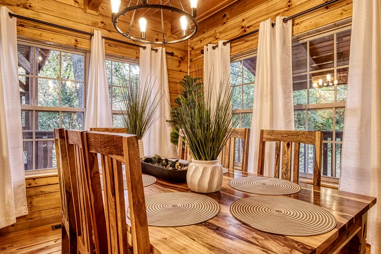 Cabins (United States of America, Gatlinburg, Tennessee)