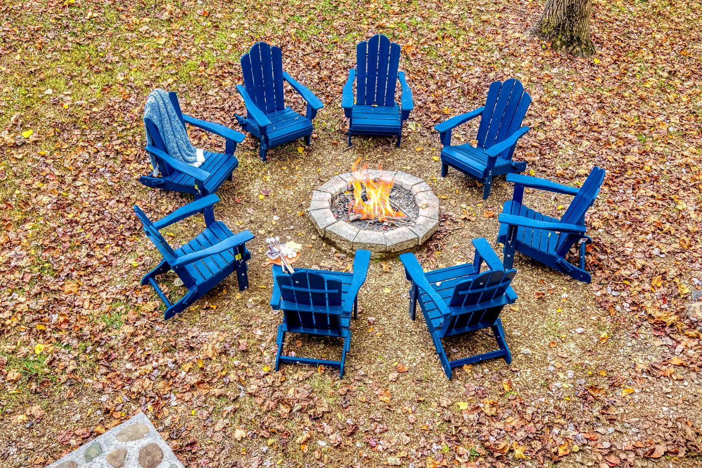 Luxurious 5-Bedroom Cabin with Hot Tub, Theater, Pool Table & Mountain Views near Great Smoky Mountains