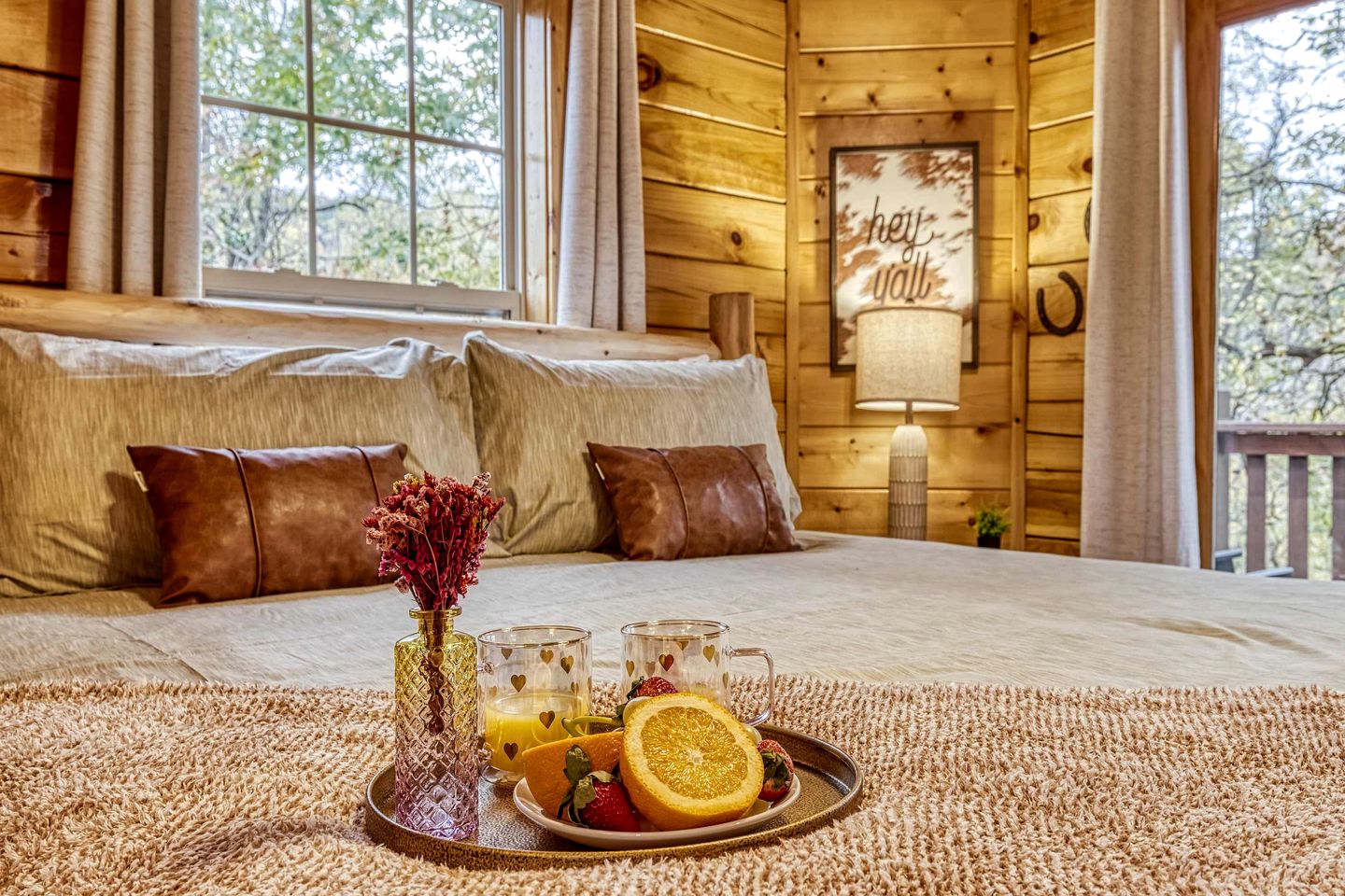 Luxurious 5-Bedroom Cabin with Hot Tub, Theater, Pool Table & Mountain Views near Great Smoky Mountains