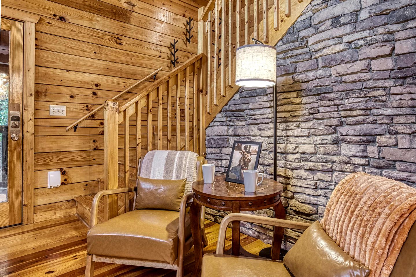 Luxurious 5-Bedroom Cabin with Hot Tub, Theater, Pool Table & Mountain Views near Great Smoky Mountains