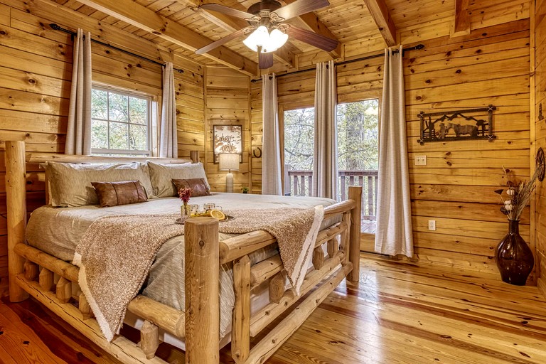 Cabins (United States of America, Gatlinburg, Tennessee)