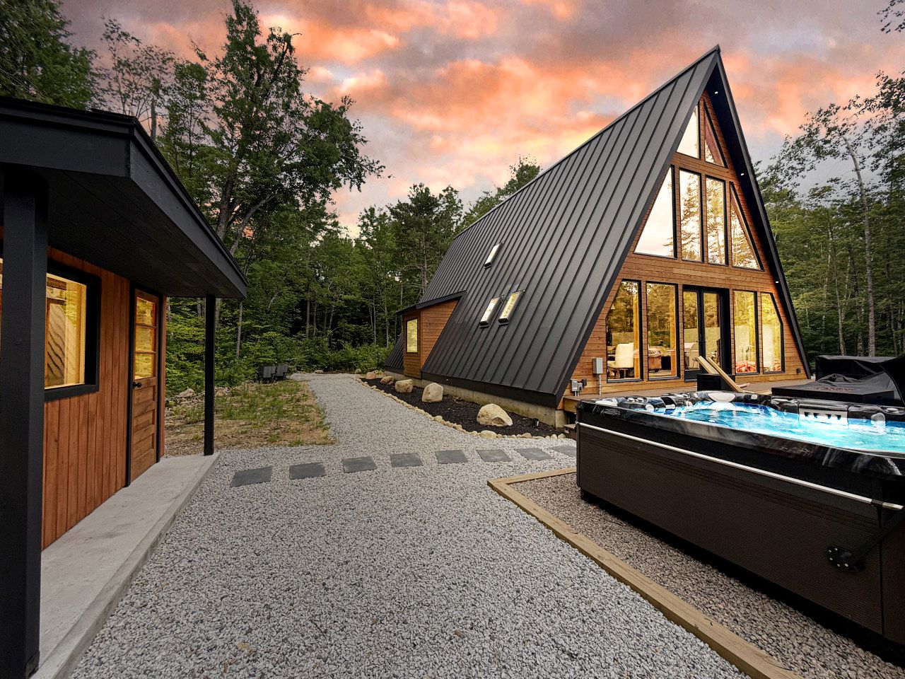 Luxurious A-Frame Retreat with Hot Tub and Fire Pit in Bartlett, New Hampshire