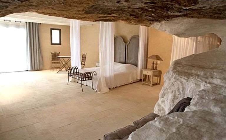 Cottages (Beaumes de Venise, Provence-Alpes-Côte d'Azur, France)