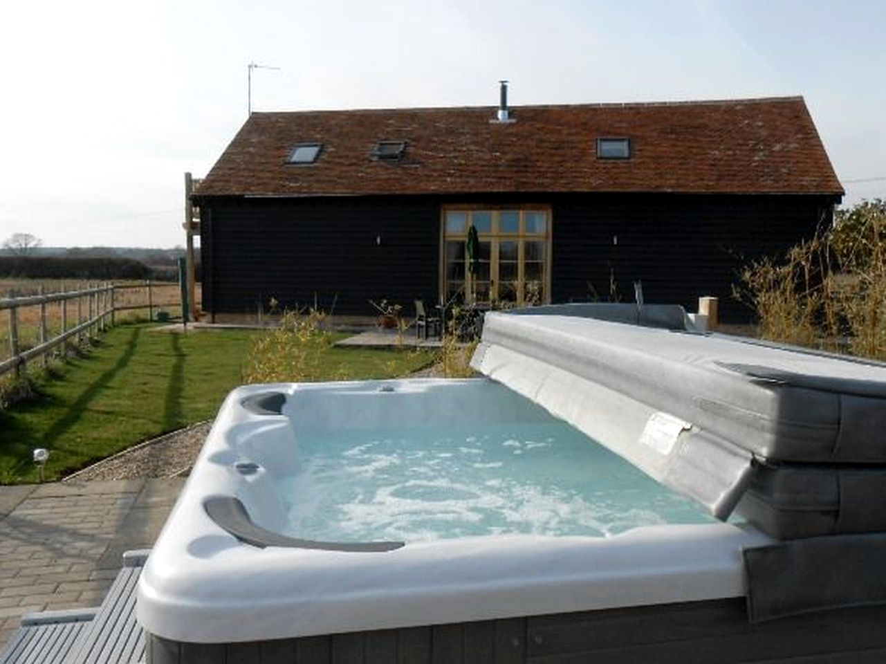 Luxurious and Well-Equipped Barns in English Countryside