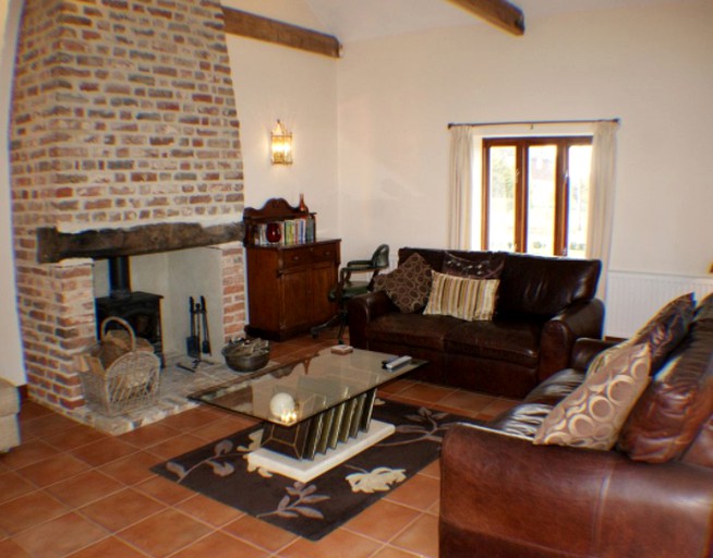 Barns (Great Totham, England, United Kingdom)