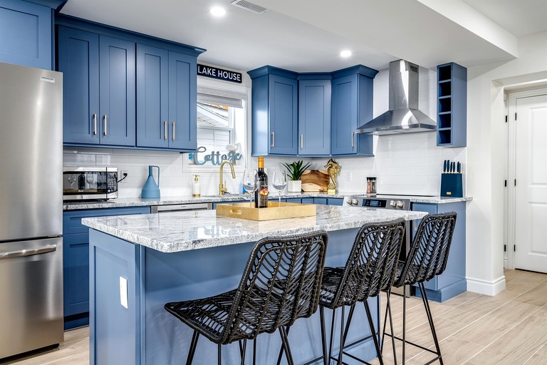 Vacation Rentals (Canada, Kingsville, Ontario)