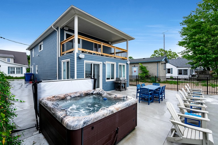 Vacation Rentals (Canada, Kingsville, Ontario)