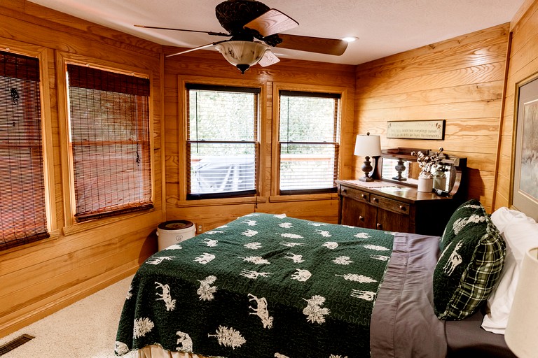 Cabins (United States of America, Wayne Township, Indiana)