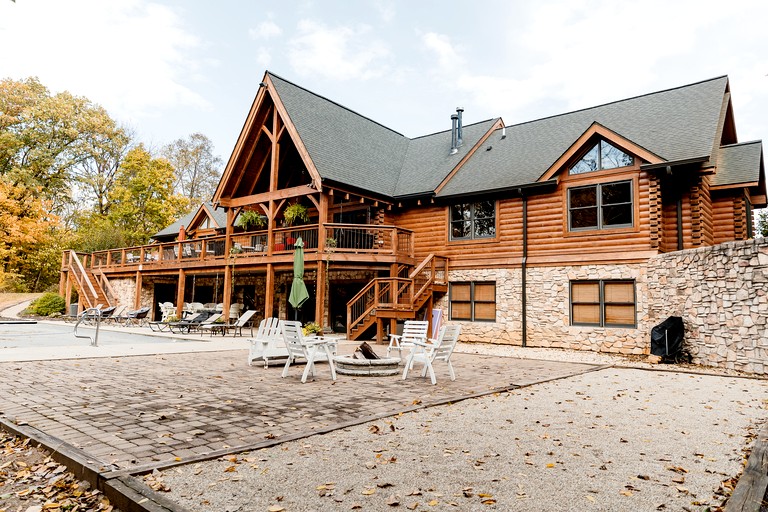 Cabins (United States of America, Wayne Township, Indiana)