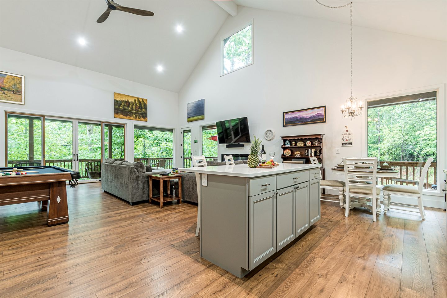 Luxurious Cabin with Spacious Interior in Sautee Nacoochee, Georgia