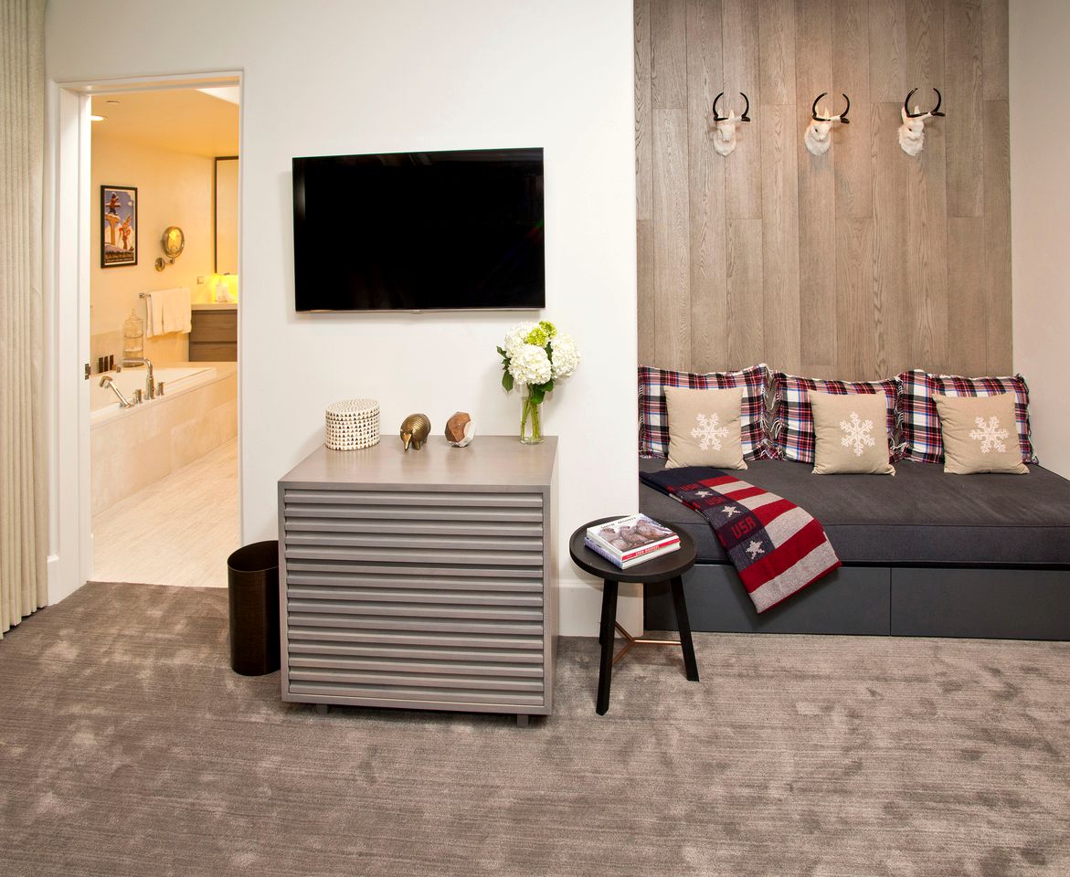 Luxury Mountain Villa with Elevator Perfect for Winter Sports in Vail, Colorado