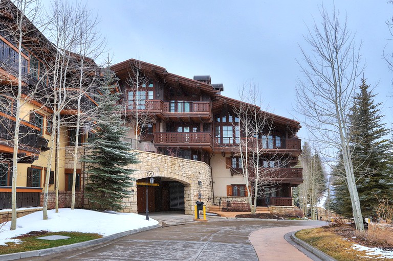 Luxury Mountain Villa with Elevator Perfect for Winter Sports in Vail, Colorado