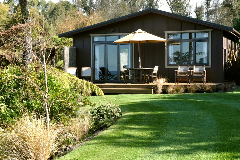 Cottages (Takaka, South Island, New Zealand)