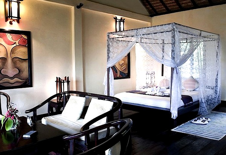 Huts (Luang Prabang, Luang Prabang, Laos)