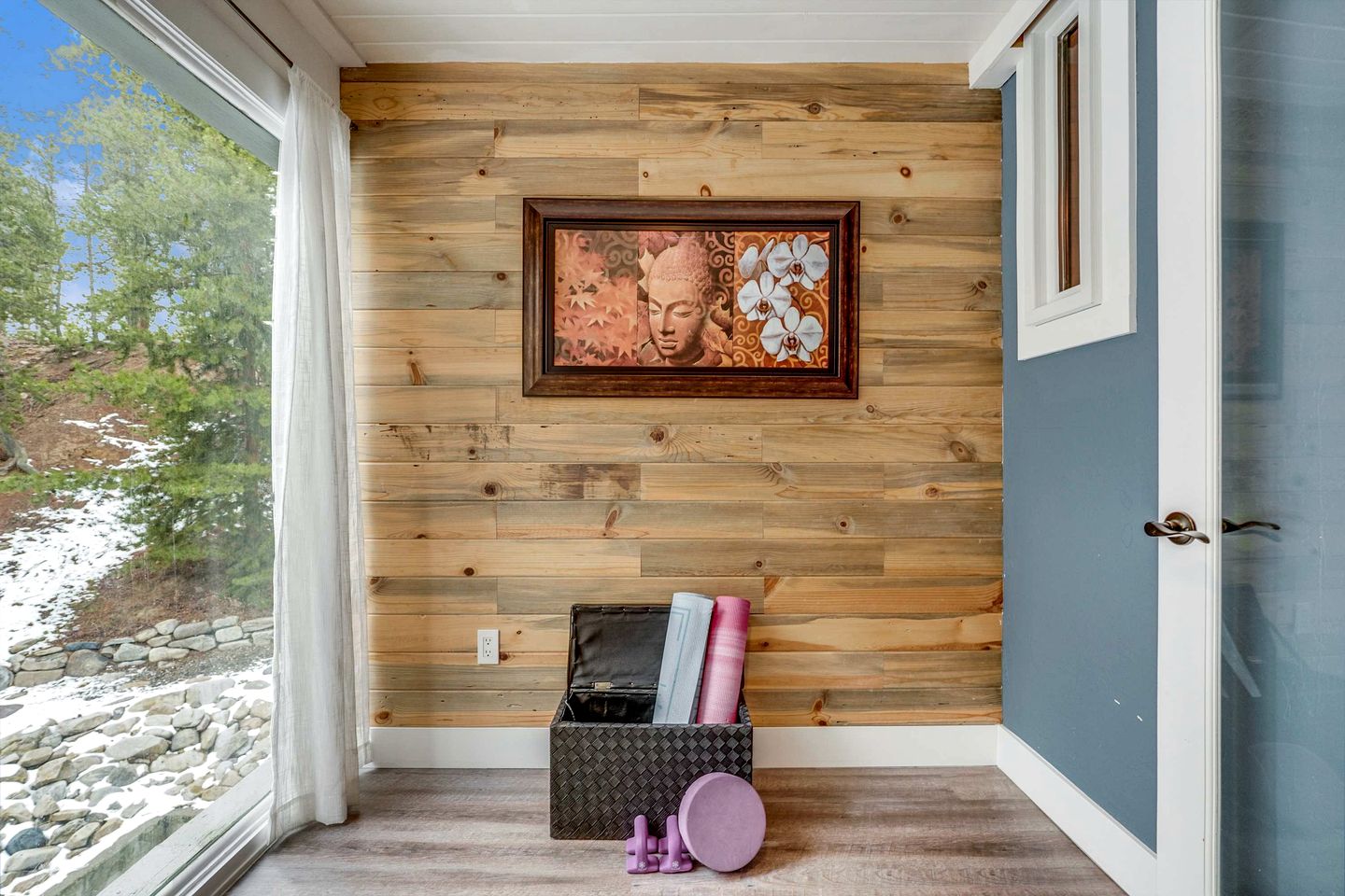 Luxurious Mountain Retreat with Hot Tub & Game Room near Downtown Breckenridge, Colorado