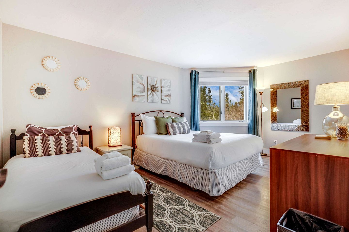 Luxurious Mountain Retreat with Hot Tub & Game Room near Downtown Breckenridge, Colorado