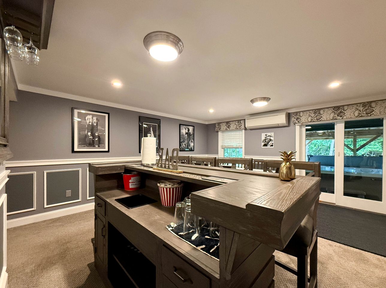 Luxurious Pet Friendly Vacation Rental Near Echo Lake with Hot Tub in North Conway, NH