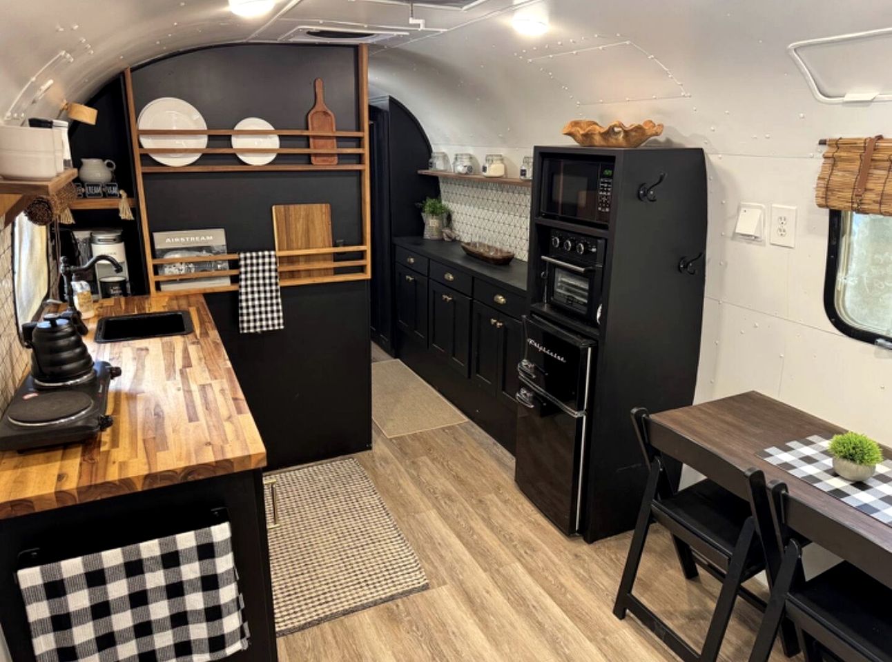 Luxurious Remodeled Airstream with Wraparound Deck and Spa near Honey Grove, Texas