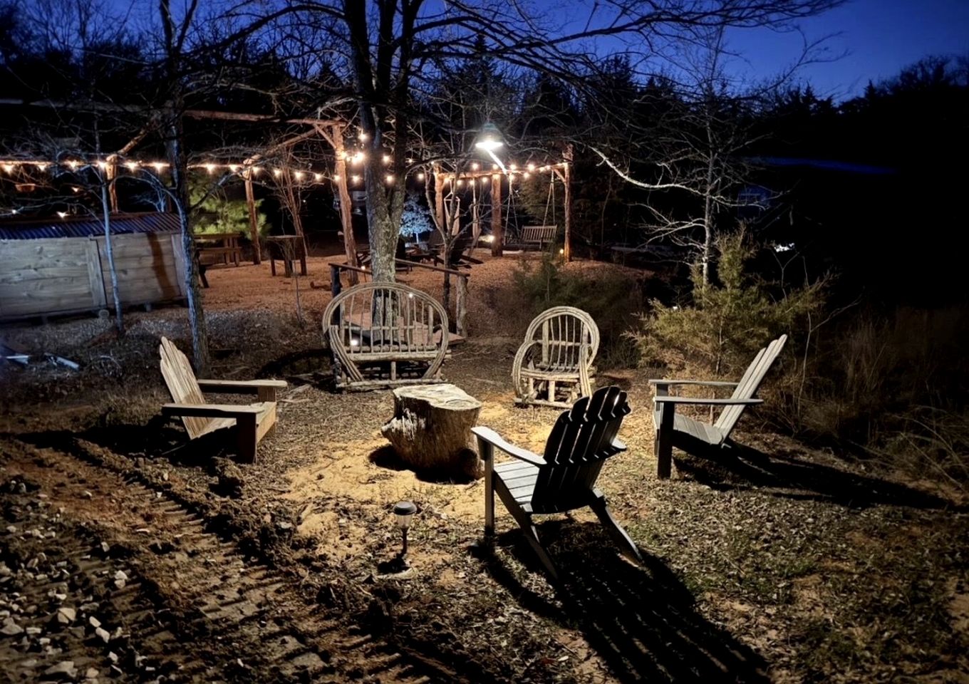 Luxurious Remodeled Airstream with Wraparound Deck and Spa near Honey Grove, Texas