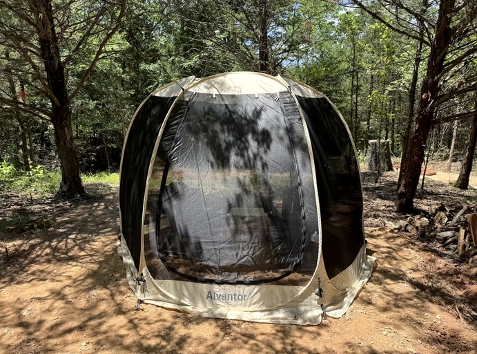 Airstreams (United States of America, Honey Grove, Texas)