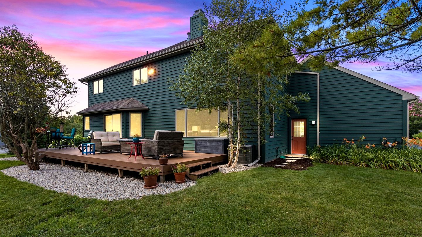 Luxurious Retreat with Expansive Yard in Sister Bay, Wisconsin