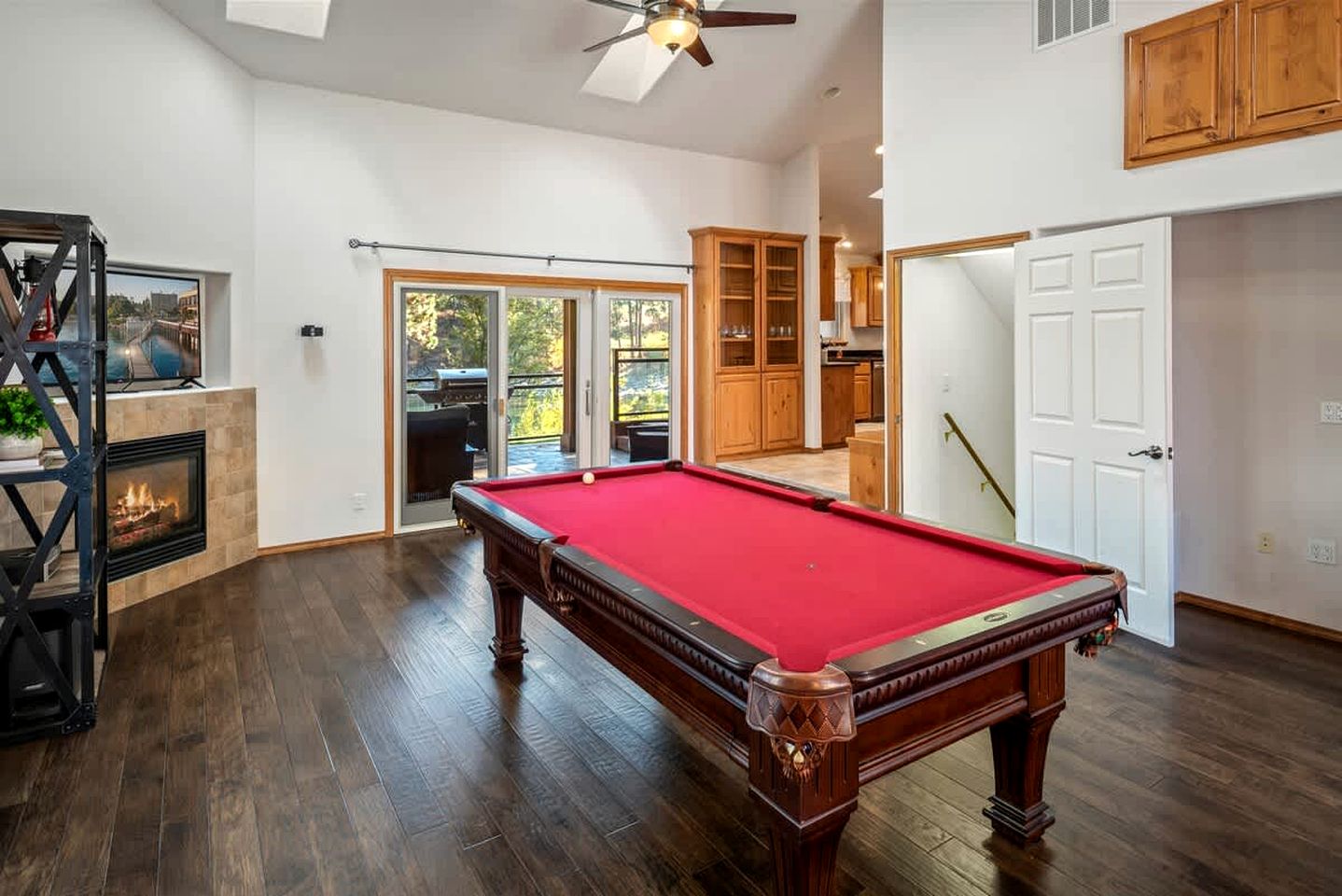 Luxurious, Riverfront Cabin with Panoramic Views of the Spokane River, in Post Falls, Idaho