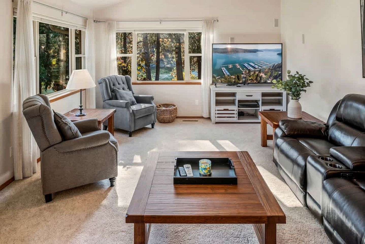 Luxurious, Riverfront Cabin with Panoramic Views of the Spokane River, in Post Falls, Idaho