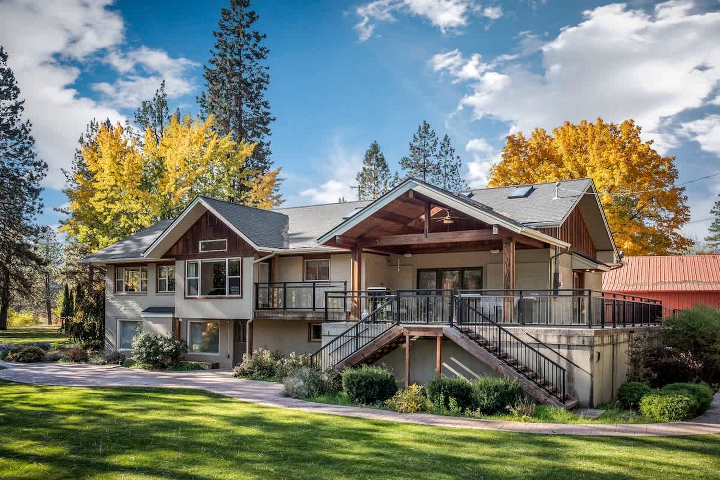 Luxurious, Riverfront Cabin with Panoramic Views of the Spokane River, in Post Falls, Idaho