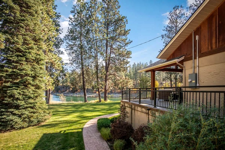 Cabins (United States of America, Post Falls, Idaho)