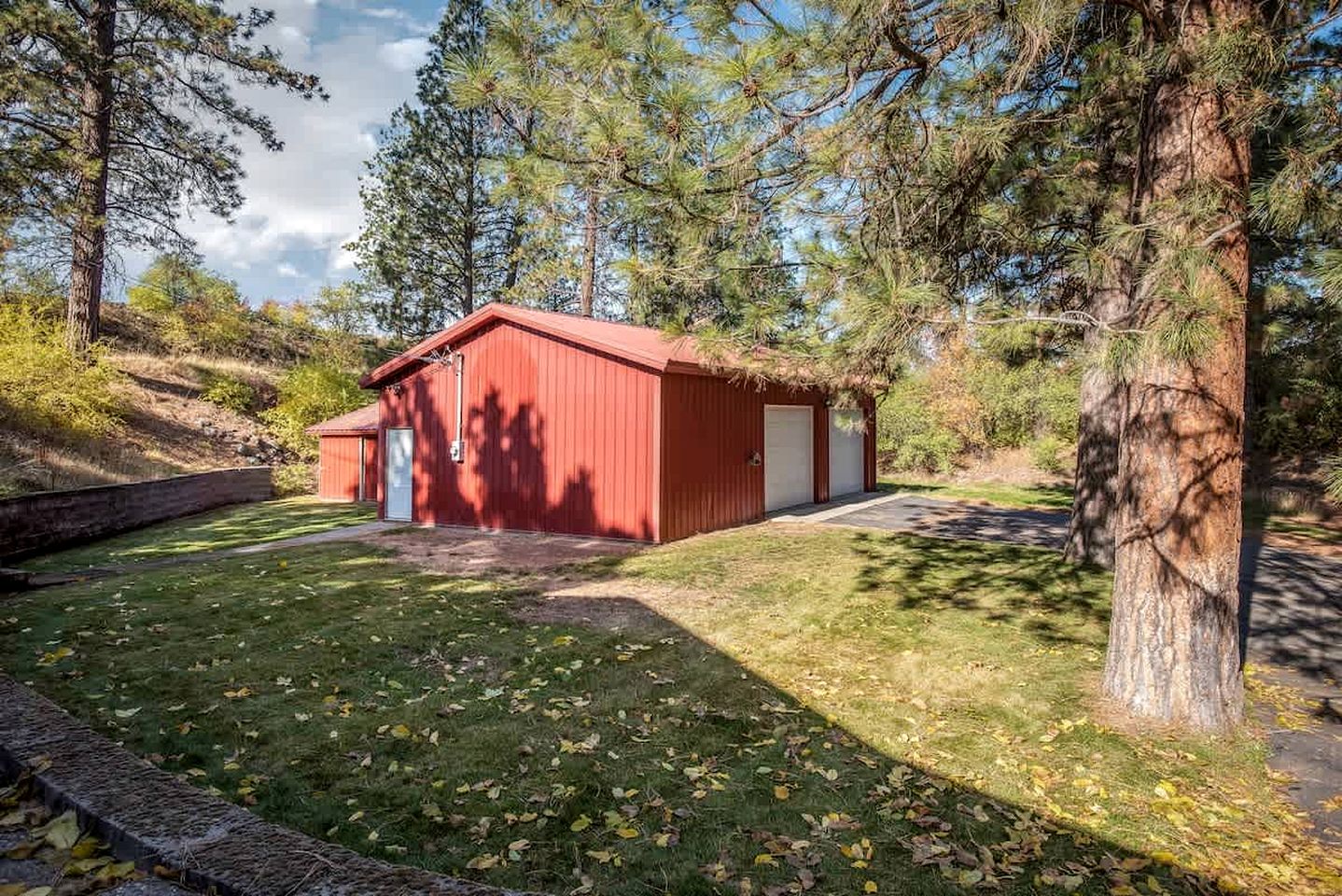Luxurious, Riverfront Cabin with Panoramic Views of the Spokane River, in Post Falls, Idaho