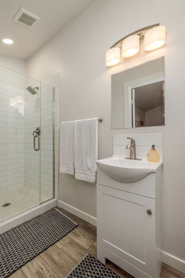 Luxurious, Riverfront Cabin with Panoramic Views of the Spokane River, in Post Falls, Idaho