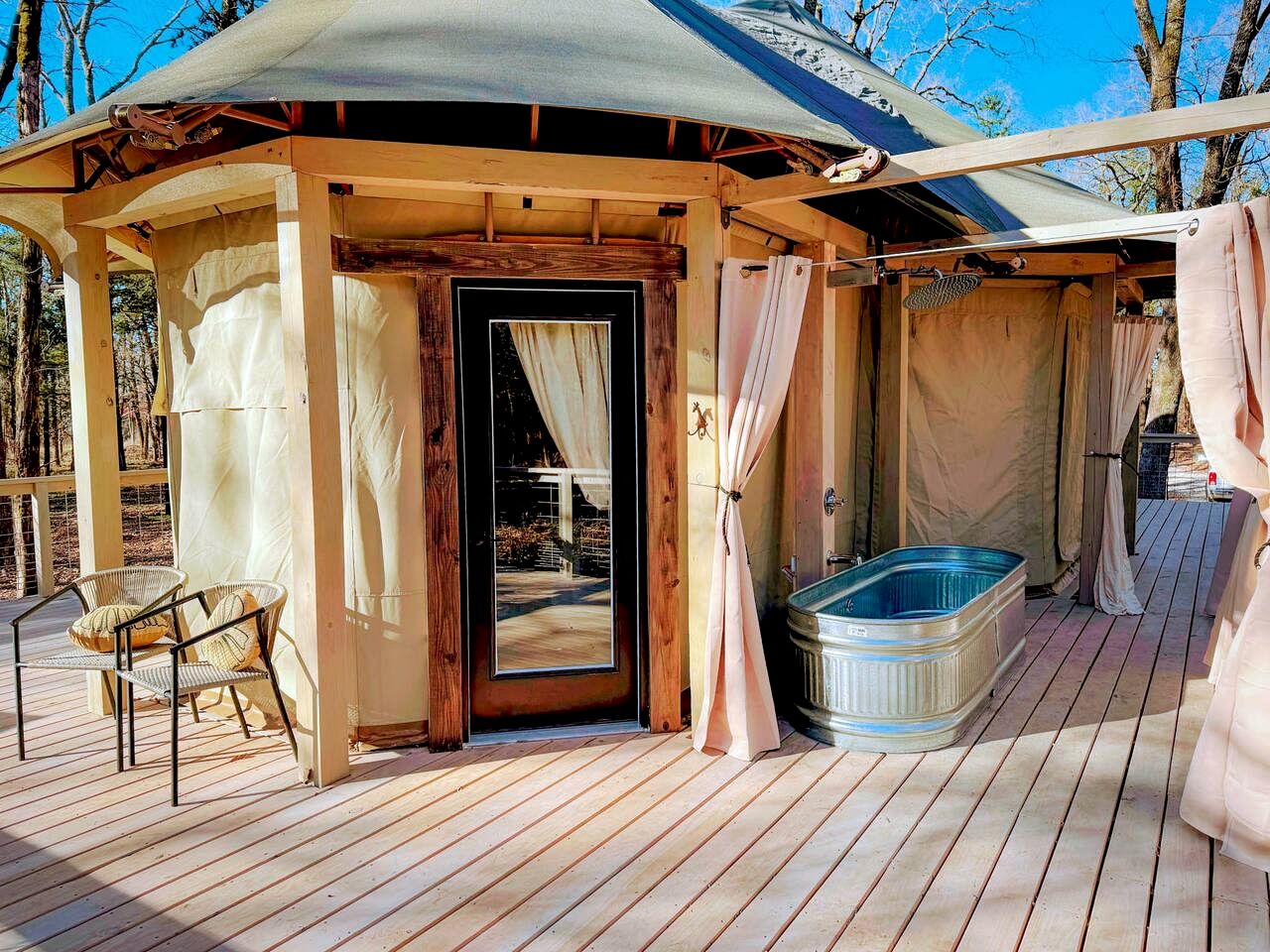 Luxurious Romantic Glamping Cabin with Outdoor Tub near Lake Fork in East Texas