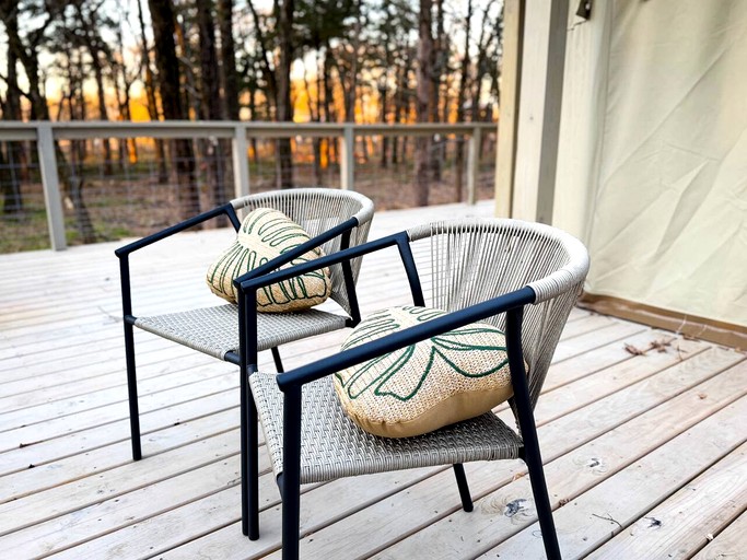 Safari Tents (United States of America, Point, Texas)