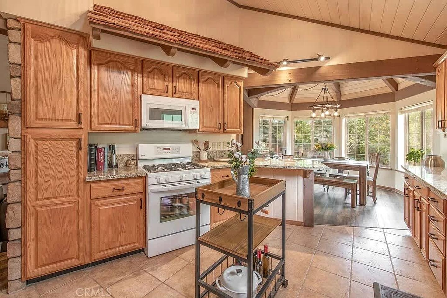 Luxurious Rustic-Modern Retreat with Hot Tub near Local Attractions in Whitney, California