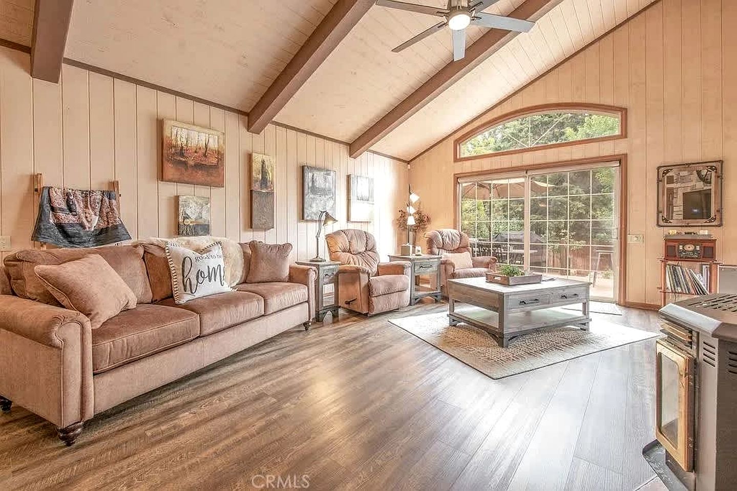 Luxurious Rustic-Modern Retreat with Hot Tub near Local Attractions in Whitney, California