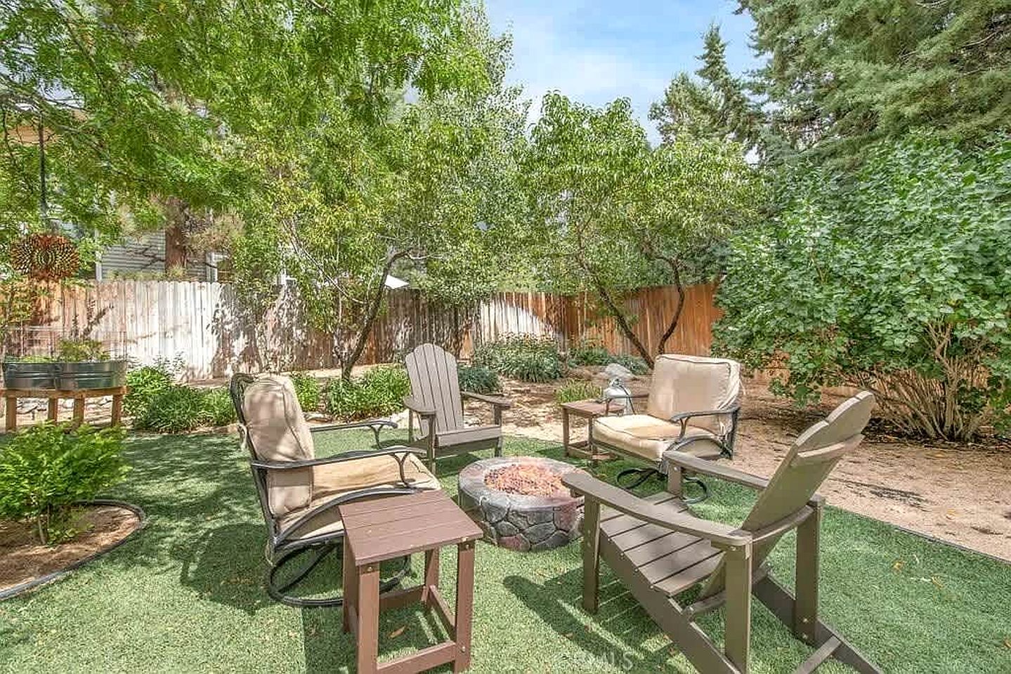 Luxurious Rustic-Modern Retreat with Hot Tub near Local Attractions in Whitney, California