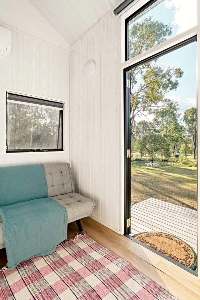 Luxurious Tiny House Loft Surrounded by Plenty of Wildlife and Near the Coast in Queensland, Australia