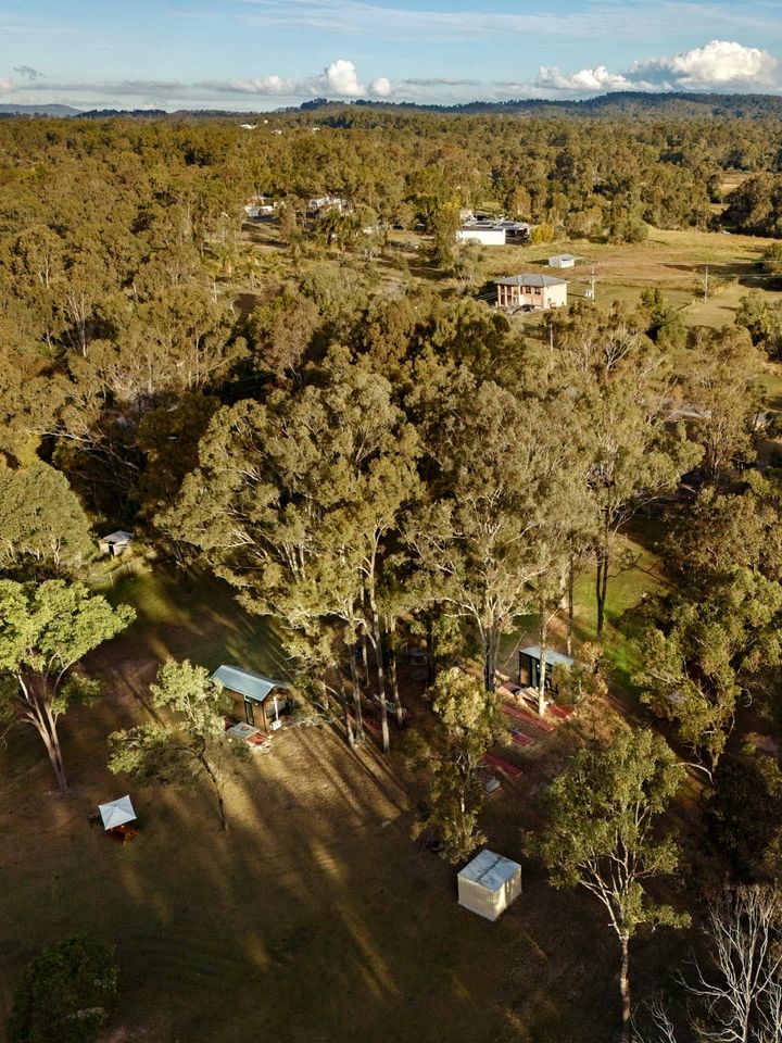 Luxurious Tiny House Loft Surrounded by Plenty of Wildlife and Near the Coast in Queensland, Australia