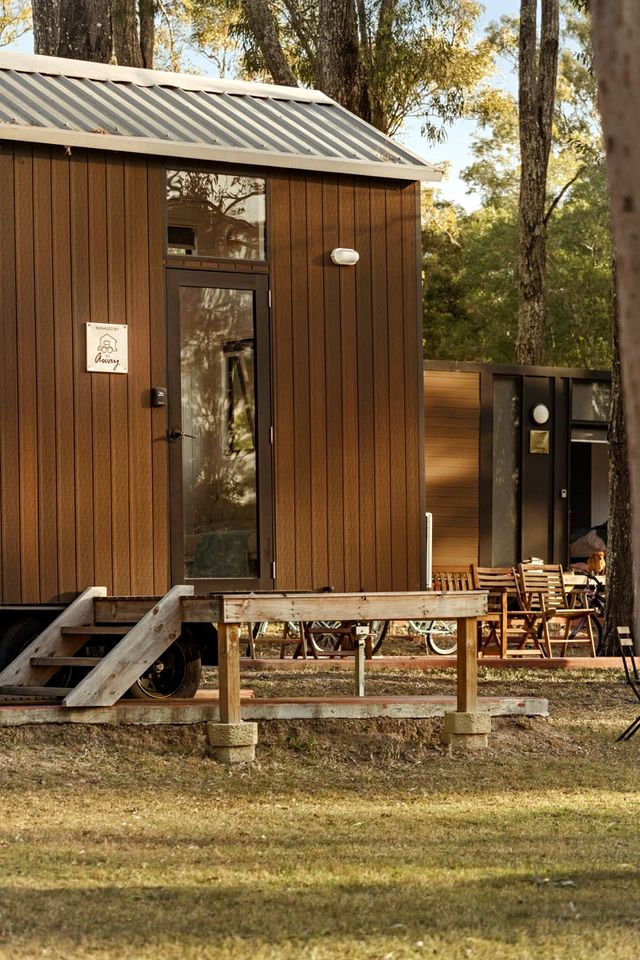 Luxurious Tiny House Loft Surrounded by Plenty of Wildlife and Near the Coast in Queensland, Australia