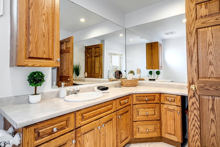 Vacation Rentals (Canada, Leamington, Ontario)