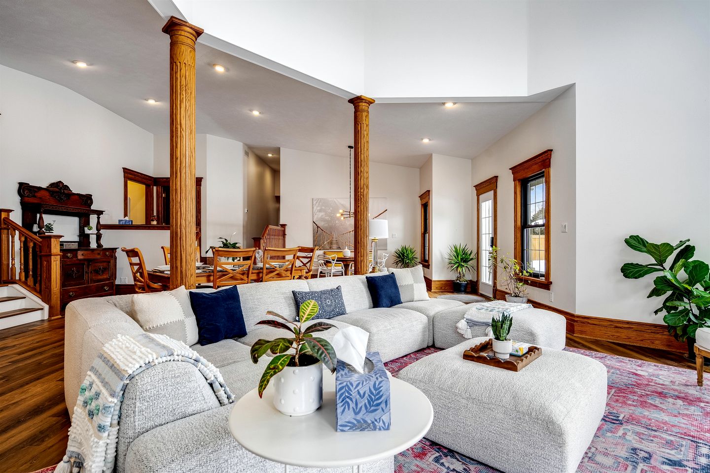 Luxurious Vacation Rental near Lake Erie for an Amazing Family Retreat in Leamington, Ontario