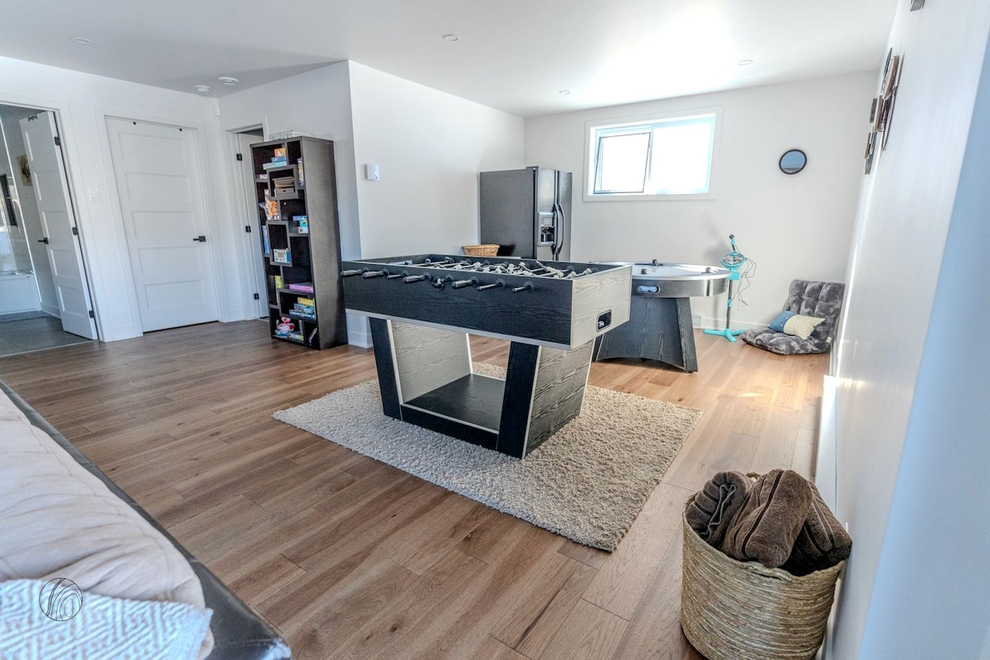 Luxurious Villa with Game Room, Hot-Tub and Barbecue in Saint Come, Quebec